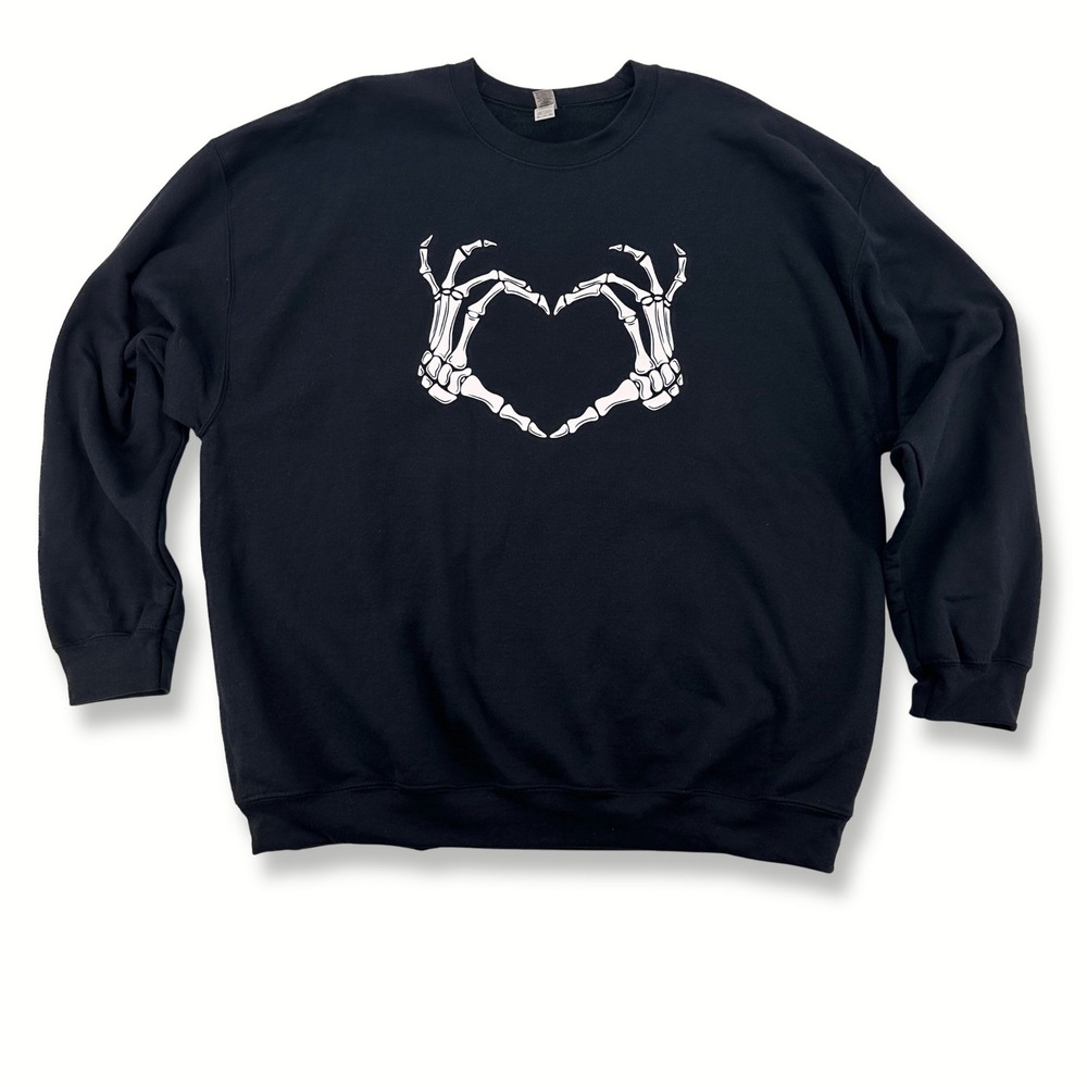 Skeleton Hands Heart Black Halloween Sweatshirt Womens 2XL Crewneck Gothic